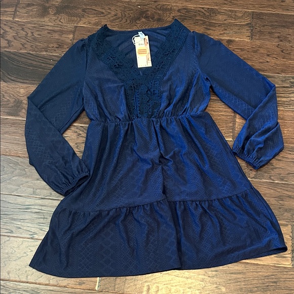 Dokotoo Dresses & Skirts - NEW Dokotoo Navy Blue Long Sleeve Tiered Dress
